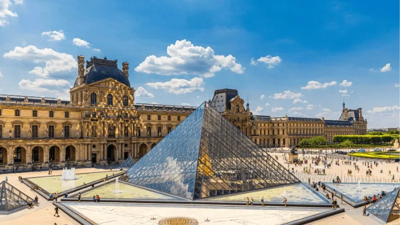 bao tang louvre