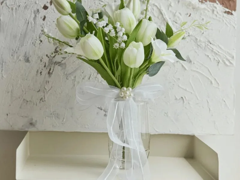 hoa tulip trang co y nghia gi giai ma nhung thong diep dac bie